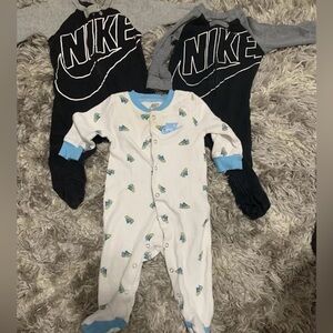 nike baby footed pajamas Size 6 Months Lot Of 3
